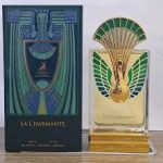 La Charmante de Maison Alhambra es un perfume que se caracteriza por su elegancia. Ideal para los que buscan un aroma sofisticado y dulce con un toque de frescura.